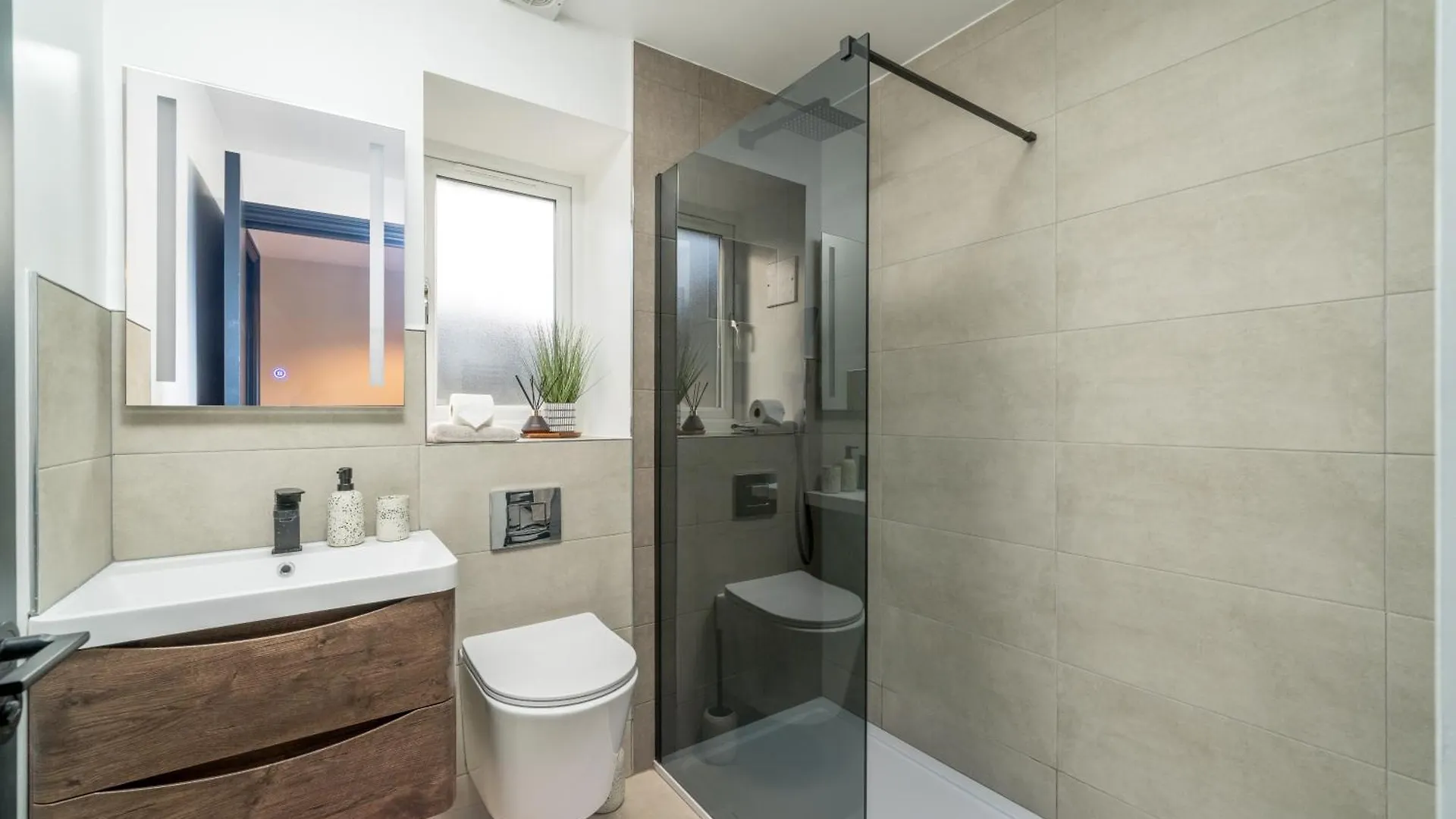 5 Star - Stylish 2 Bed Home In London -Excel, City Airport Velká Británie