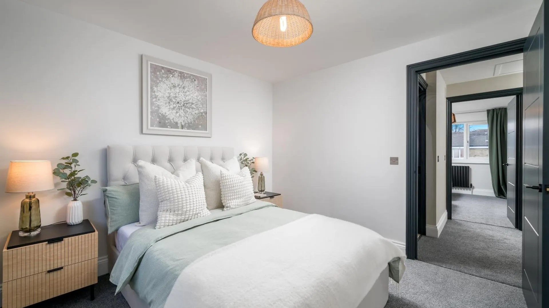 5 Star - Stylish 2 Bed Home In London -Excel, City Airport 0*,